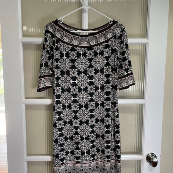 Max Studio Dresses & Skirts - Women's Max Studio Dress Black Print